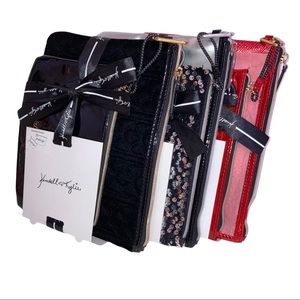 Holiday Bundle for Women in Recovery!